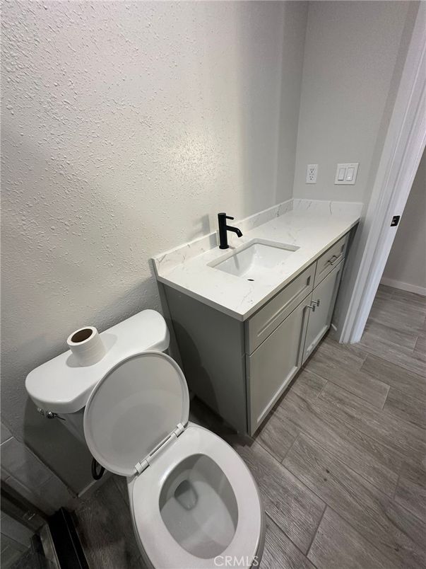 Bathroom, Dual Sink Vanities, Interior, Wood Texture Flooring