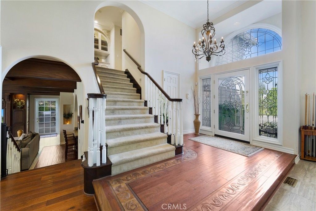 Chandelier, Interior, Wood Texture Flooring