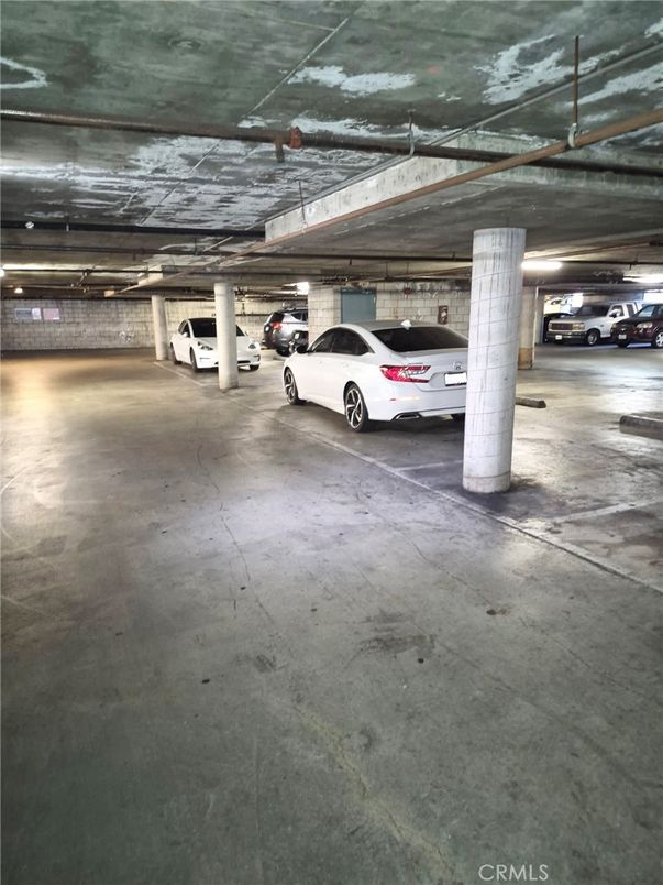 Garage, Interior