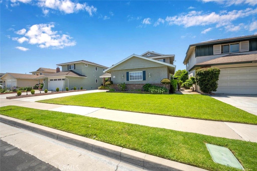 Attached, Backyard, Exterior, Facade, Split Level