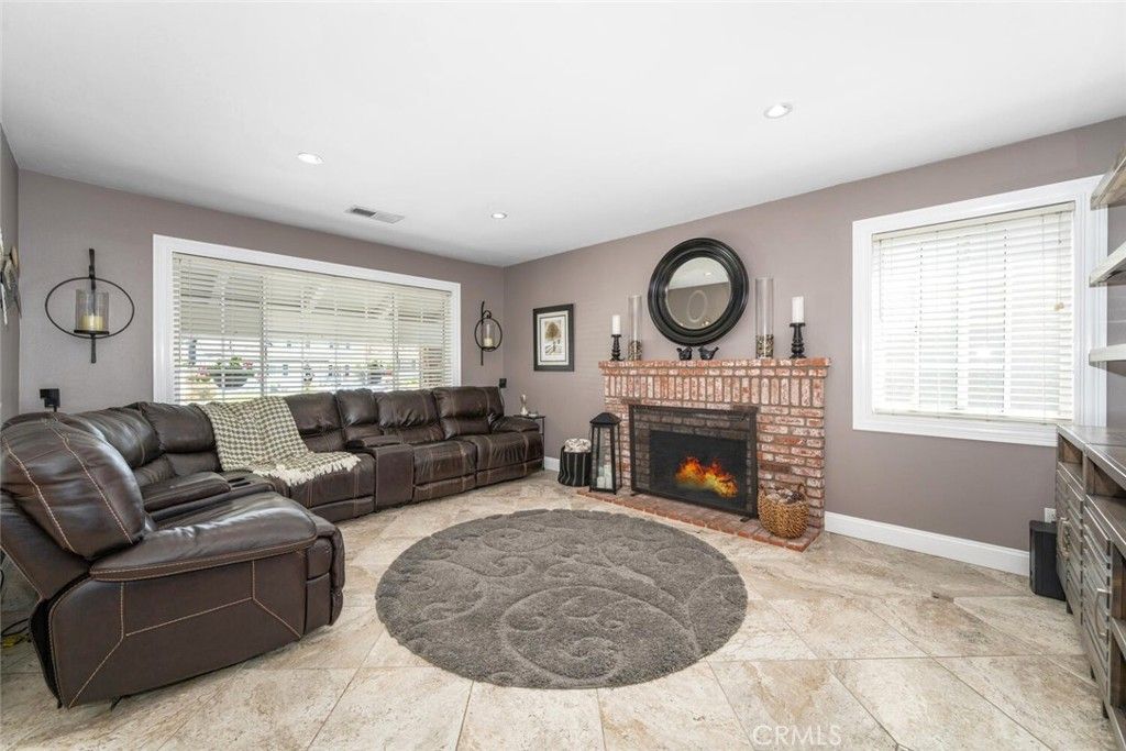Fireplace, Interior, Living room, Recessed Lighting
