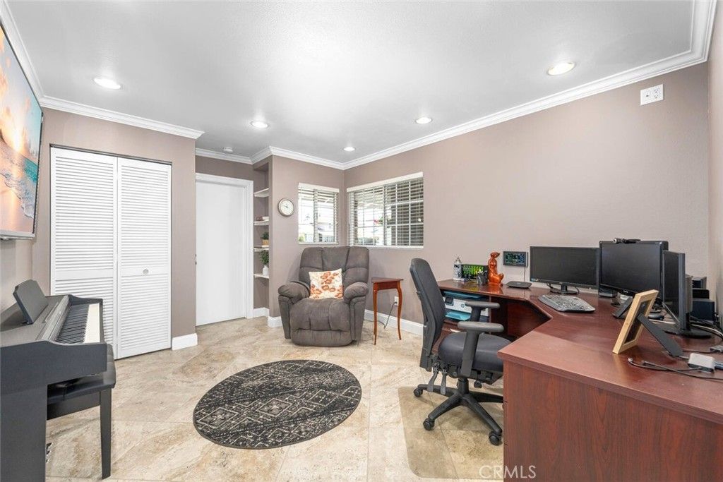 Home Office, Interior, Piano, Recessed Lighting