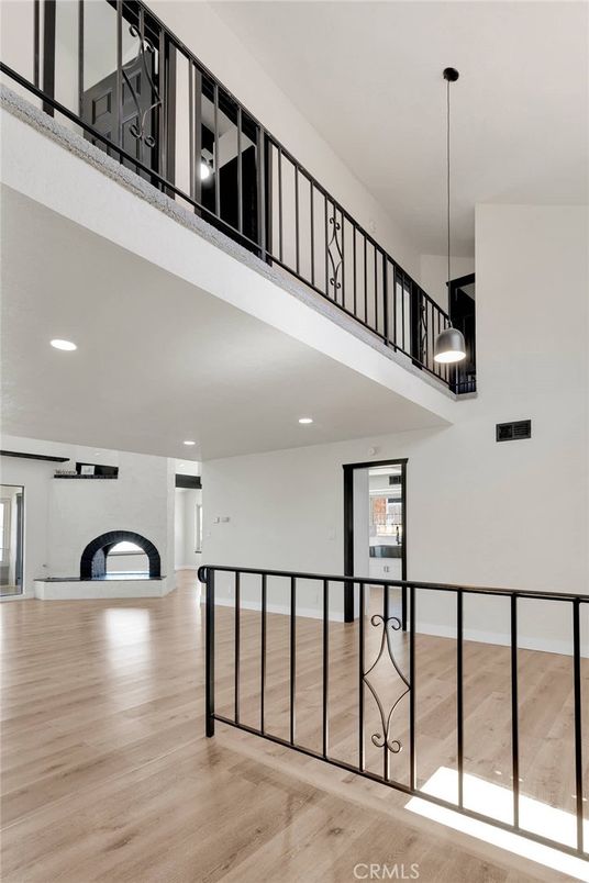 Interior, Pendant Lights, Recessed Lighting, Wood Texture Flooring