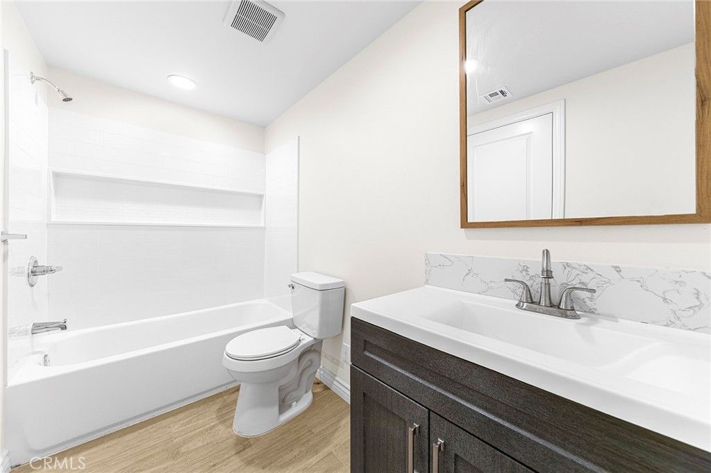 Bathroom, Interior, Recessed Lighting, Wood Texture Flooring