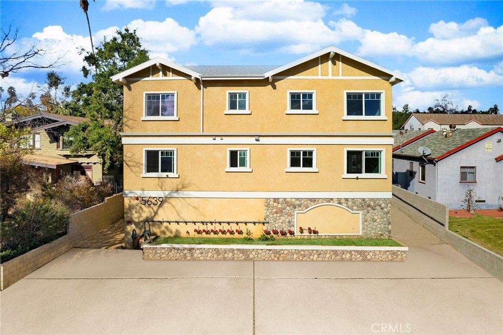 Exterior, Facade, American Craftsman