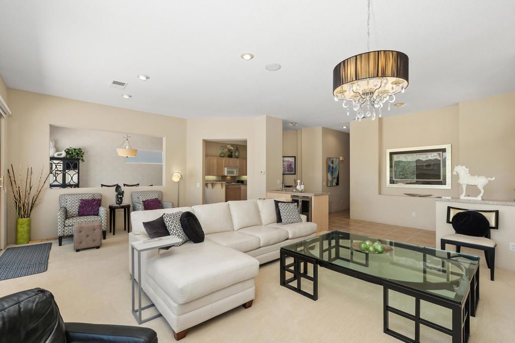 Interior, Living room, Pendant Lights, Recessed Lighting