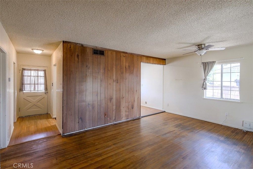 Empty room, Interior, Wood Texture Flooring, Wooden Walls