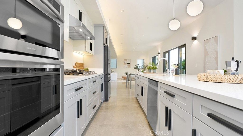 Interior, Kitchen, Pendant Lights, Recessed Lighting, Stainless Steel Appliances