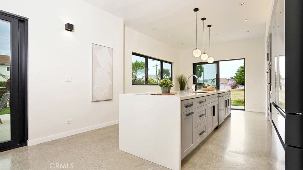Interior, Kitchen, Pendant Lights, Recessed Lighting
