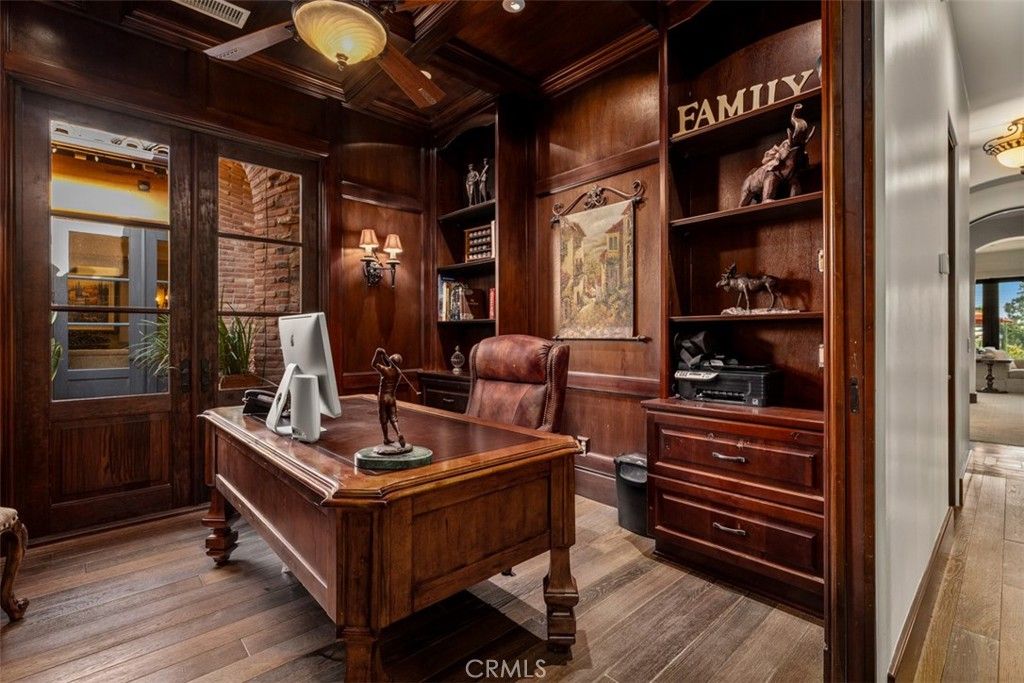 Home Office, Interior, Recessed Lighting, Wooden Ceilings, Wood Texture Flooring, Wooden Walls