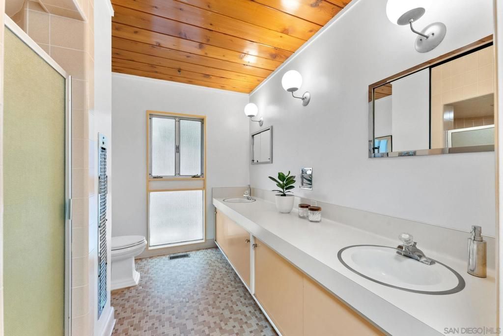 Bathroom, Dual Sink Vanities, Interior, Wooden Ceilings