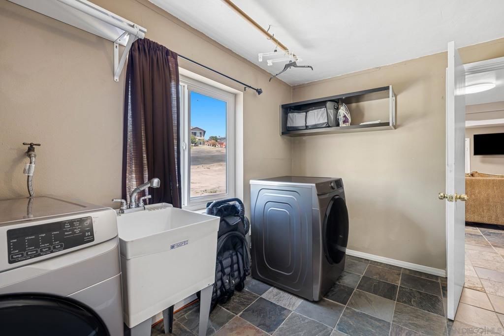 Interior, Washer