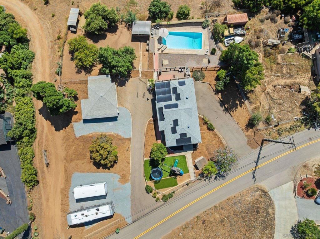 Exterior, Drone