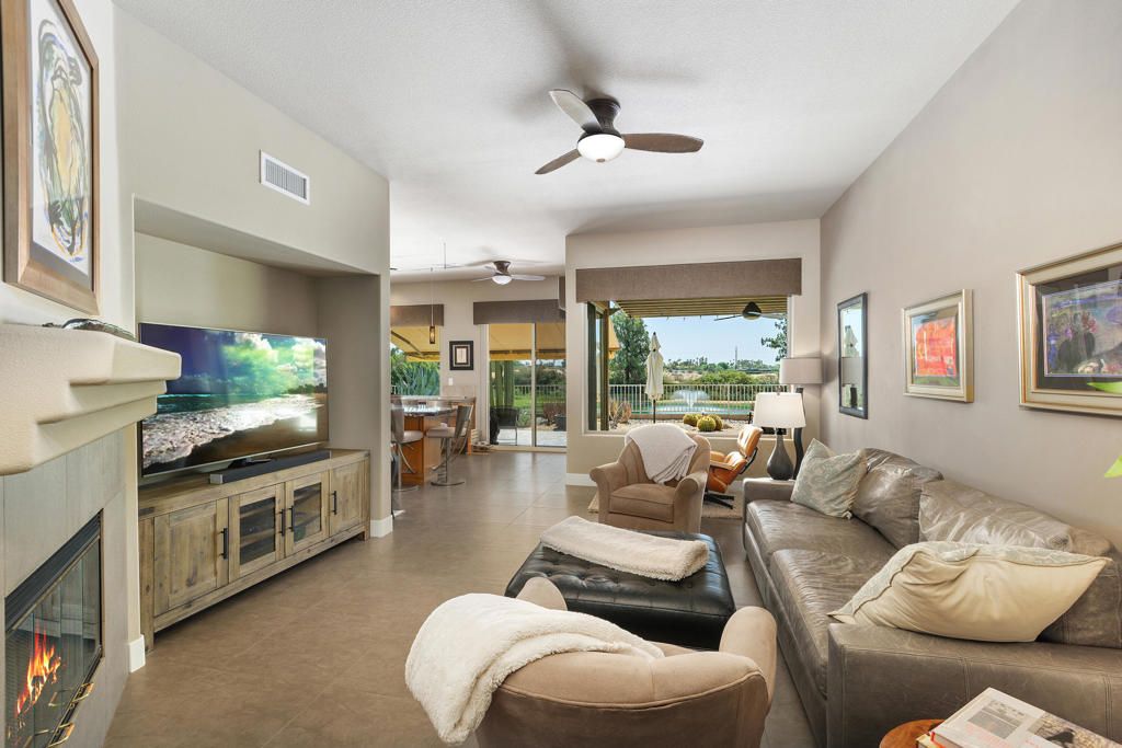 Fireplace, Interior, Living room