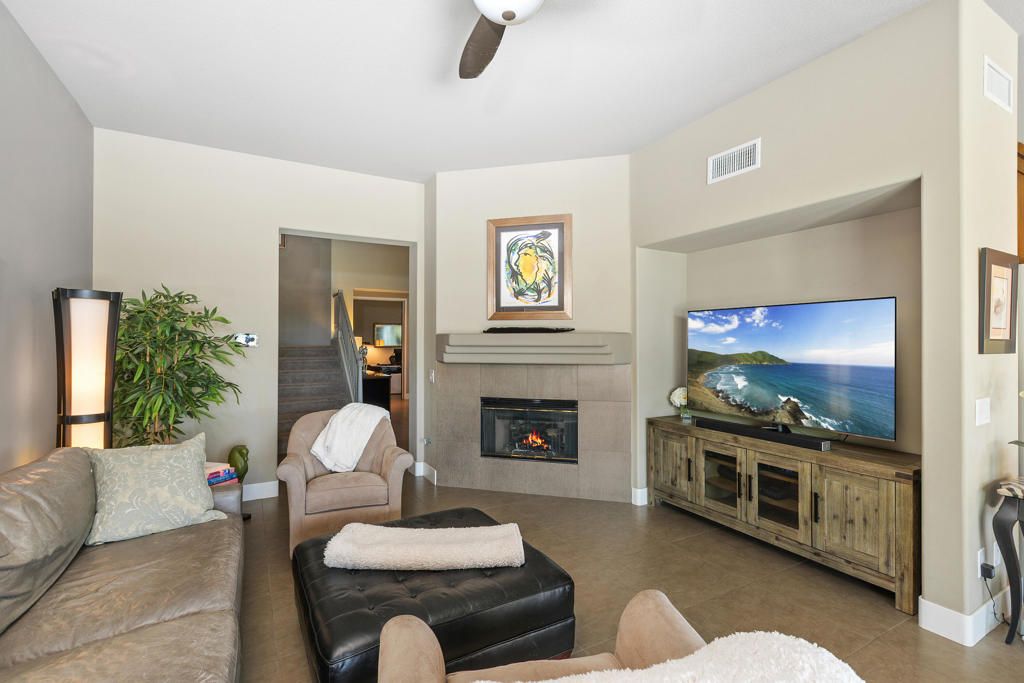 Fireplace, Interior, Living room, Water