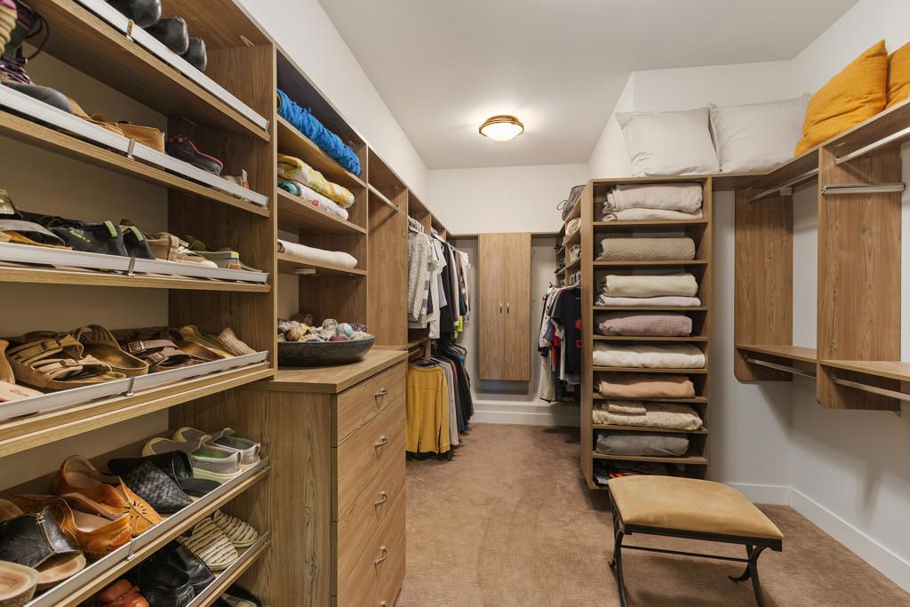 Interior, Walk-in Closets