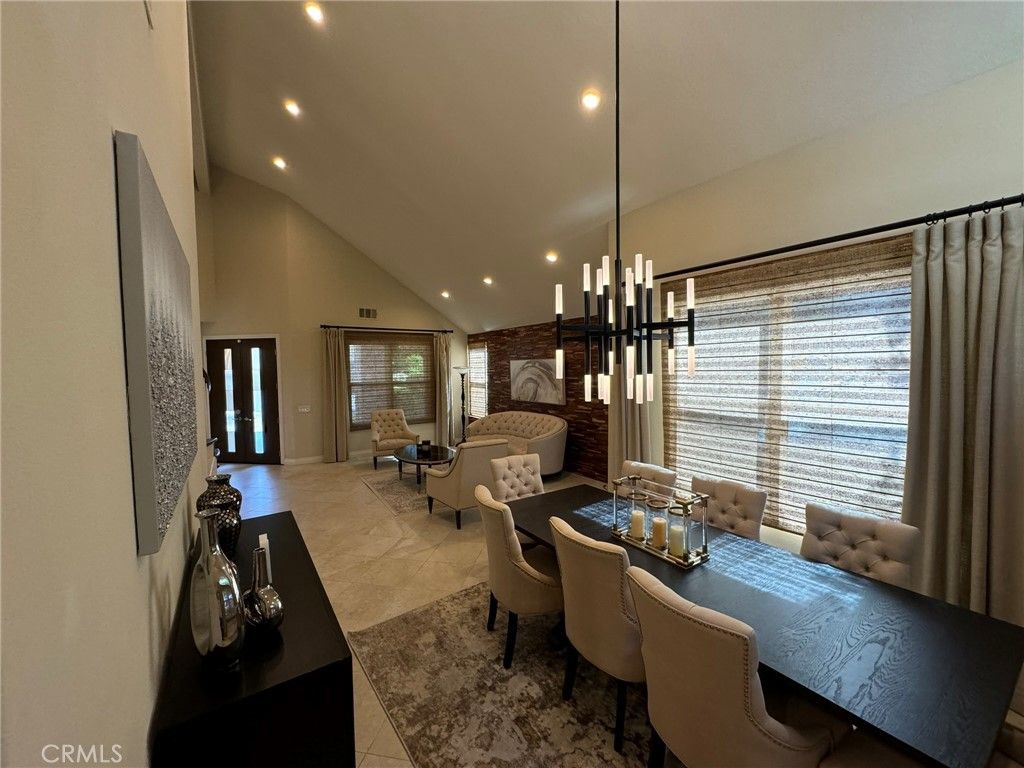 Dining room, Interior, Living room, Pendant Lights, Recessed Lighting, Water