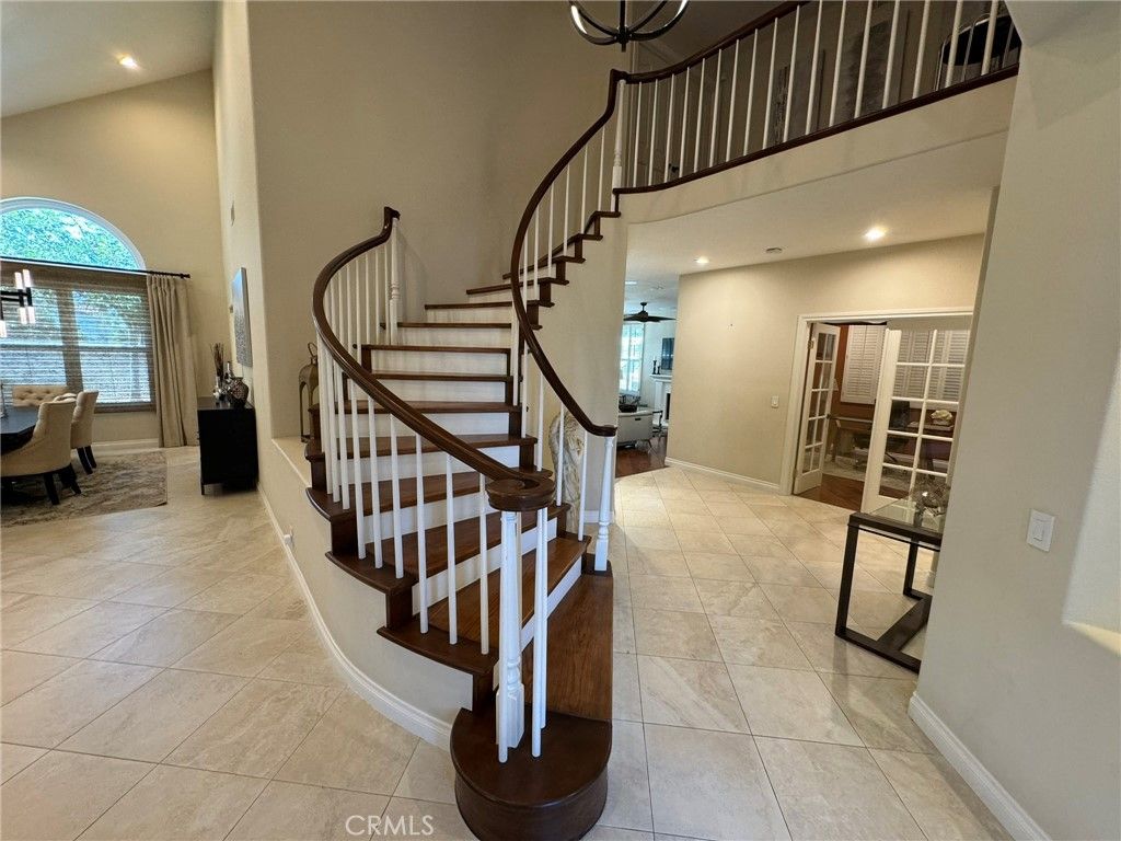 Dining room, Interior, Recessed Lighting