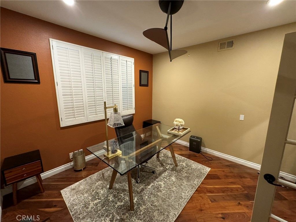 Home Office, Interior, Recessed Lighting, Wood Texture Flooring