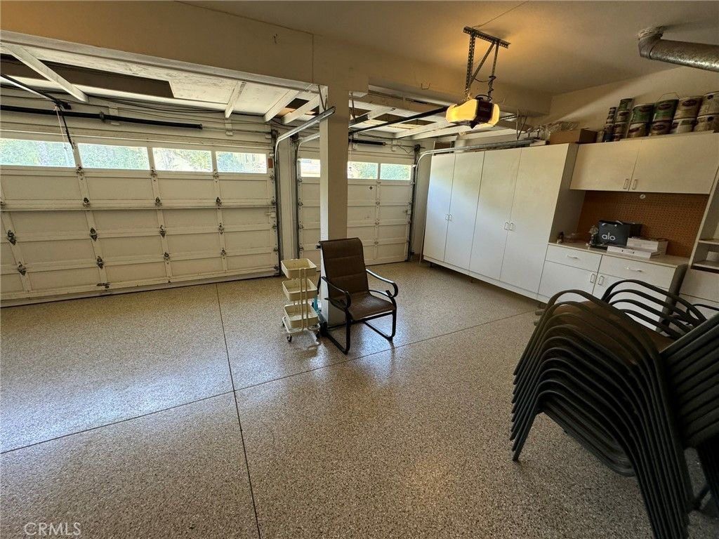 Garage, Interior