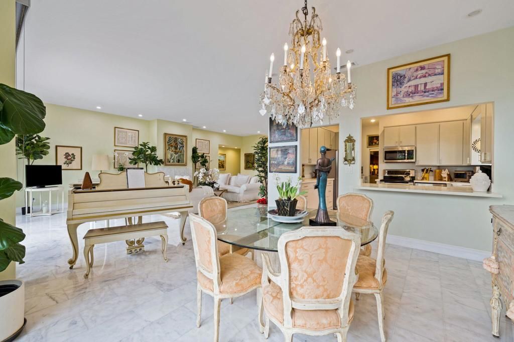Chandelier, Dining room, Interior, Kitchen, Living room, Marble, Piano, Recessed Lighting