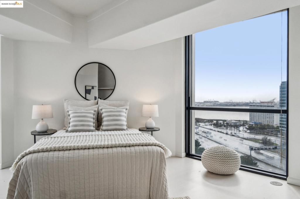 Bedroom, Interior, Water