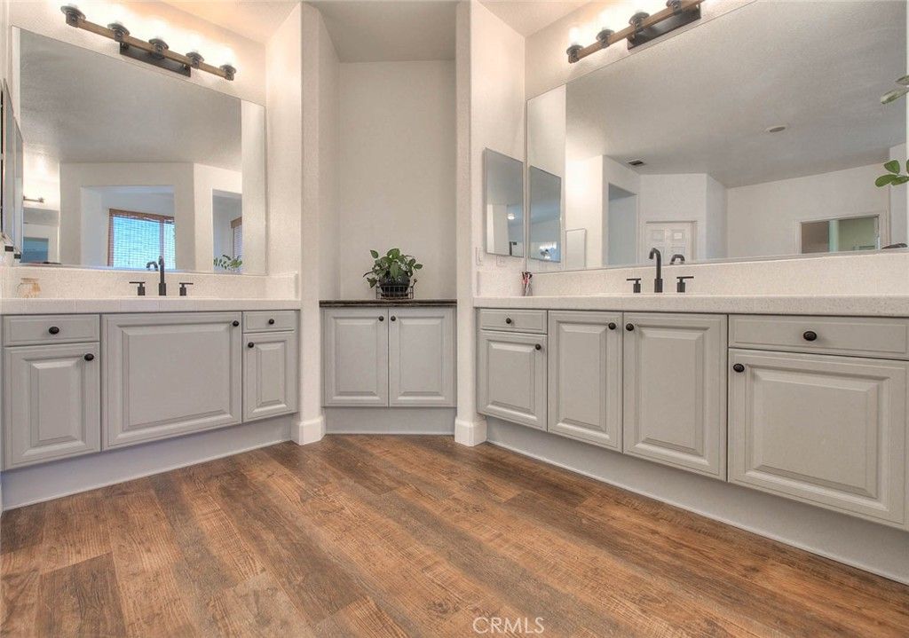 Bathroom, Dual Sink Vanities, Interior, Wood Texture Flooring