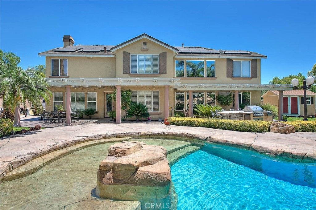 Exterior, Pool, Solar Panels