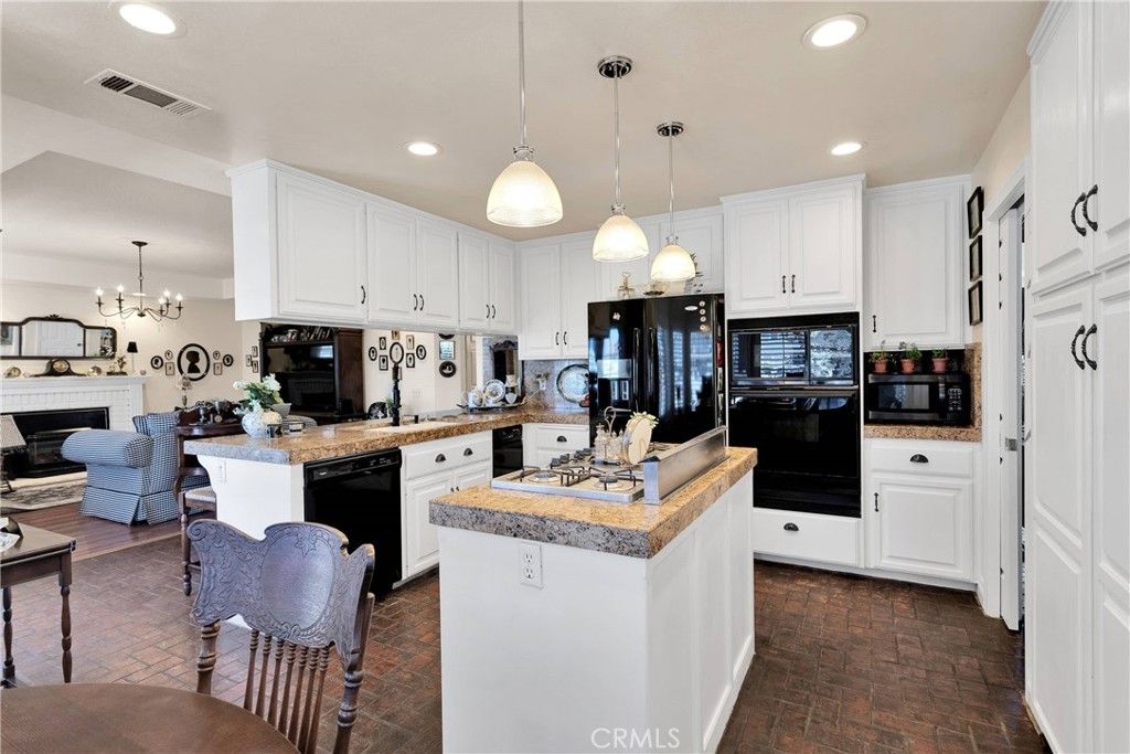 Chandelier, Interior, Kitchen, Pendant Lights, Recessed Lighting