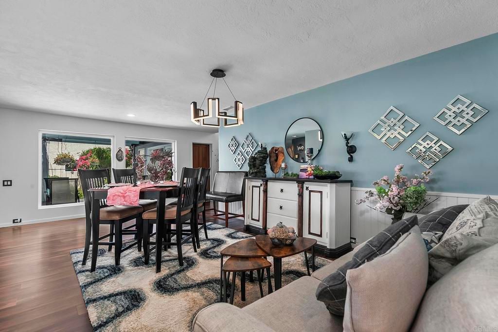 Dining room, Interior, Living room, Pendant Lights, Recessed Lighting, Wood Texture Flooring