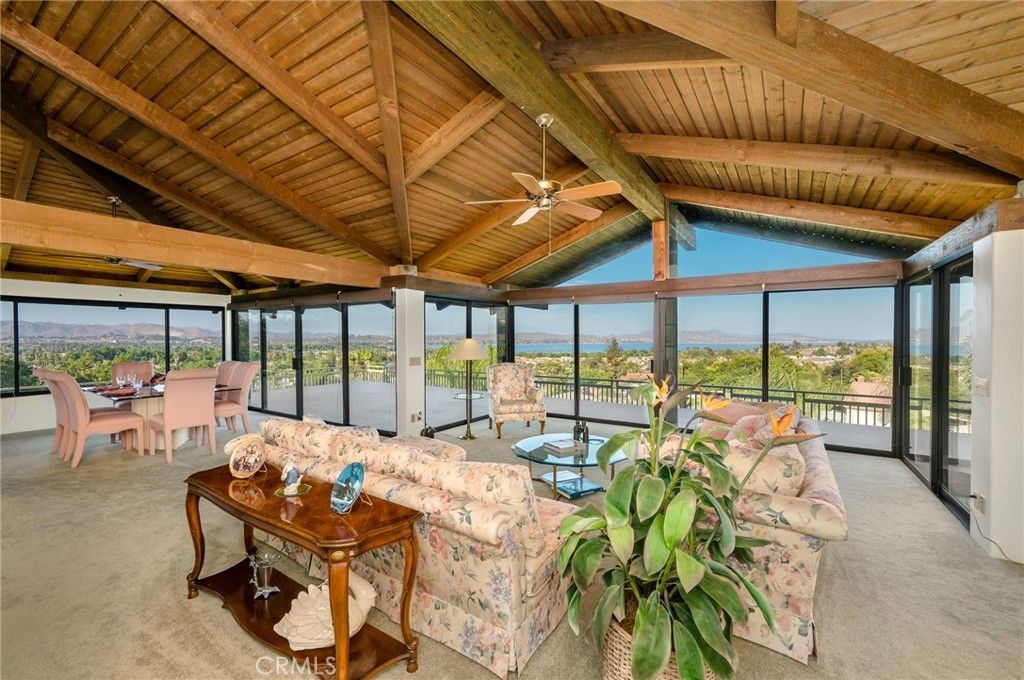 Dining room, Interior, Living room, Sun Room, Wooden Beams, Wooden Ceilings