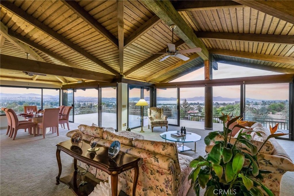 Dining room, Interior, Living room, Water, Wooden Beams, Wooden Ceilings