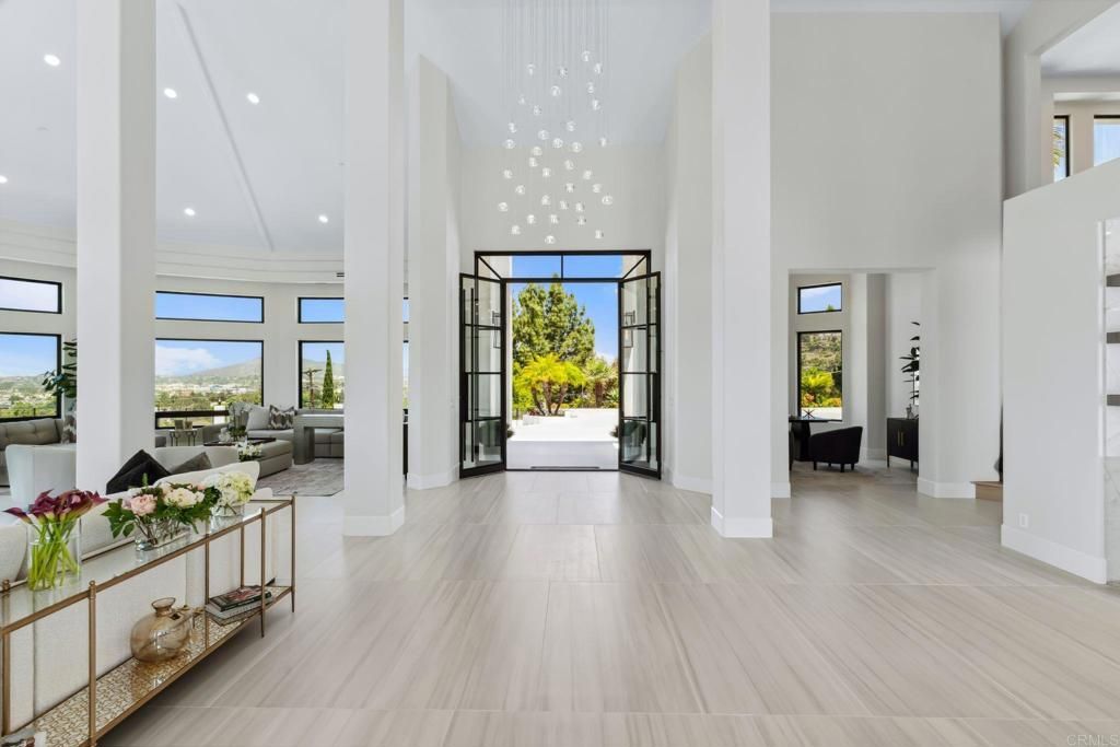 Interior, Living room, Pendant Lights, Recessed Lighting
