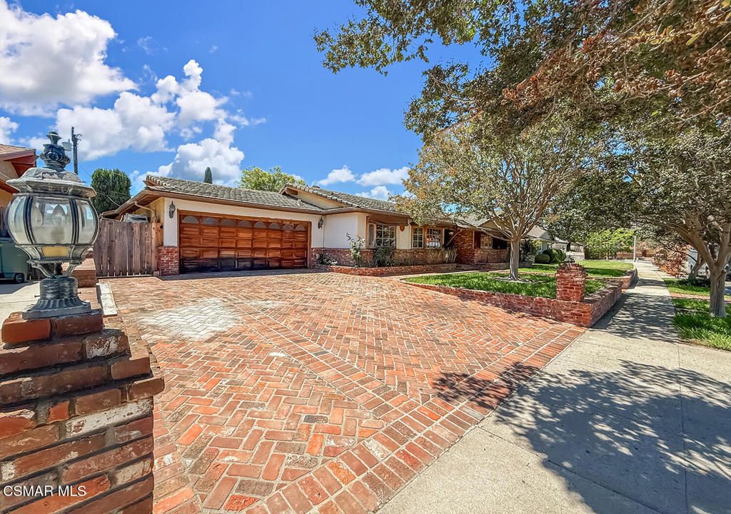 Backyard, Detached Garage, Exterior