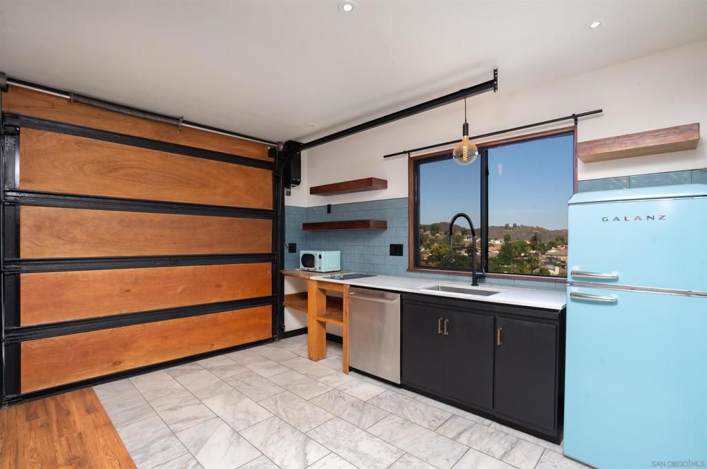 Interior, Kitchen, Marble, Pendant Lights, Recessed Lighting, Stainless Steel Appliances