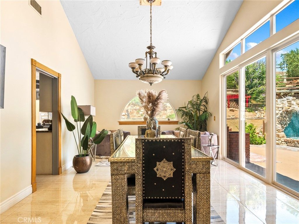 Chandelier, Dining room, Interior