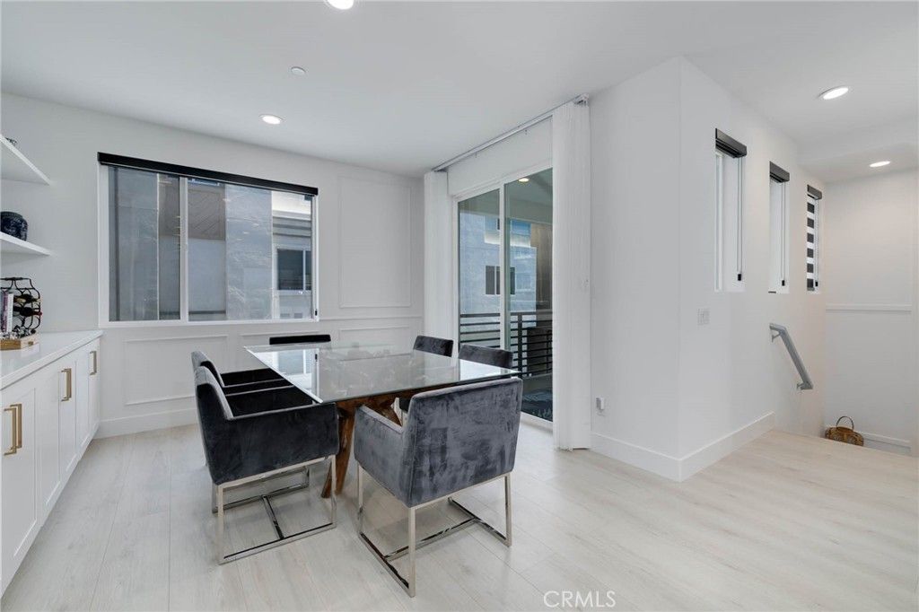 Dining room, Interior, Recessed Lighting, Wood Texture Flooring