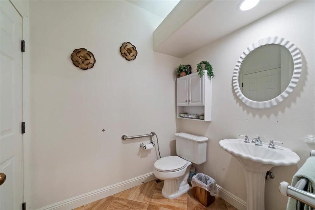 Bathroom, Interior, Recessed Lighting, Wood Texture Flooring