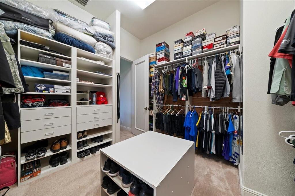Interior, Walk-in Closets