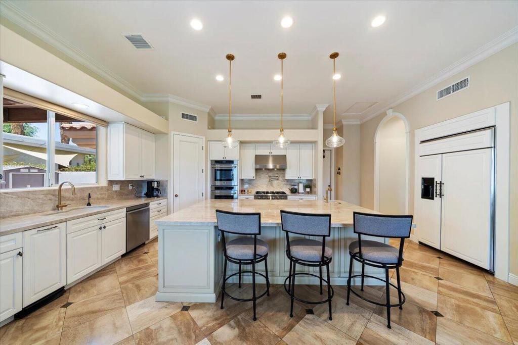 Interior, Kitchen, Pendant Lights, Recessed Lighting, Stainless Steel Appliances