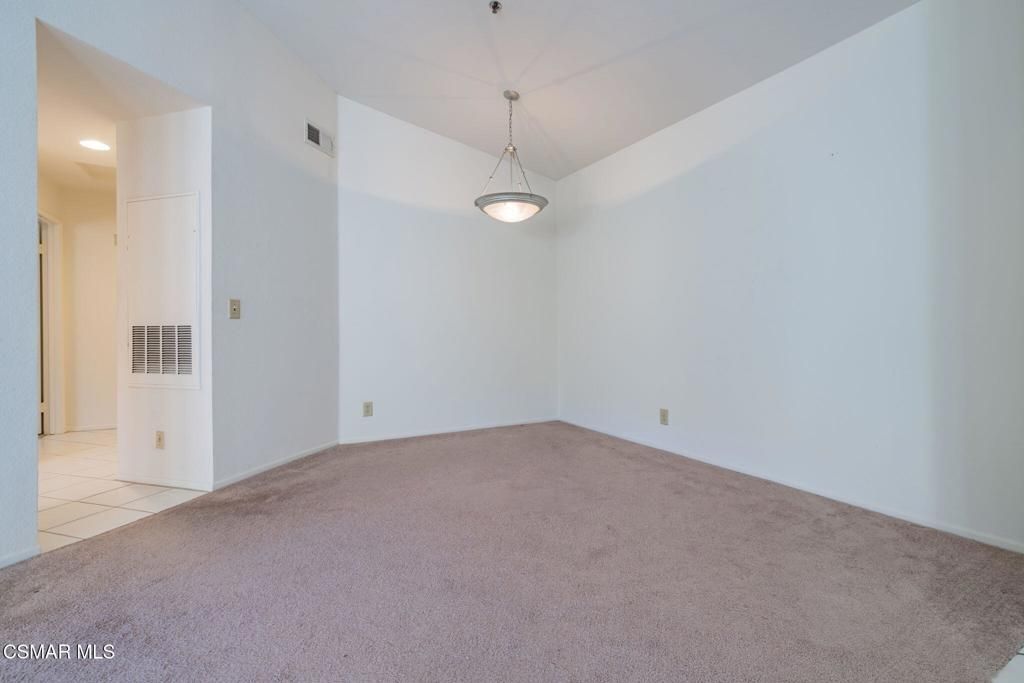 Empty room, Interior, Pendant Lights, Recessed Lighting