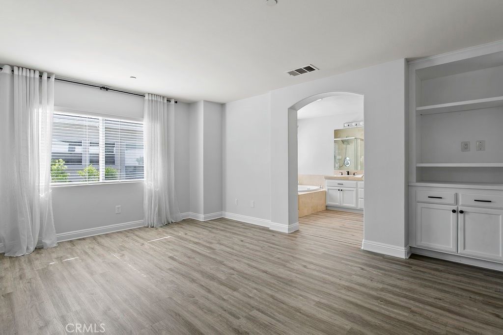 Bathroom, Empty room, Interior, Recessed Lighting, Wood Texture Flooring