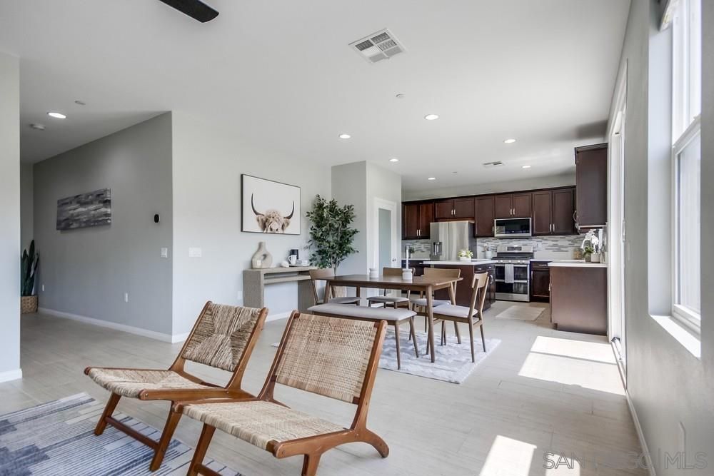 Dining room, Interior, Kitchen, Recessed Lighting, Stainless Steel Appliances