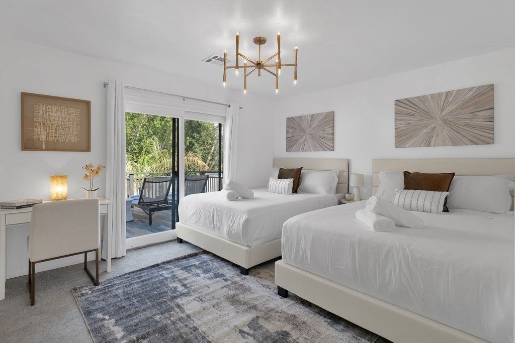 Bedroom, Interior, Pendant Lights