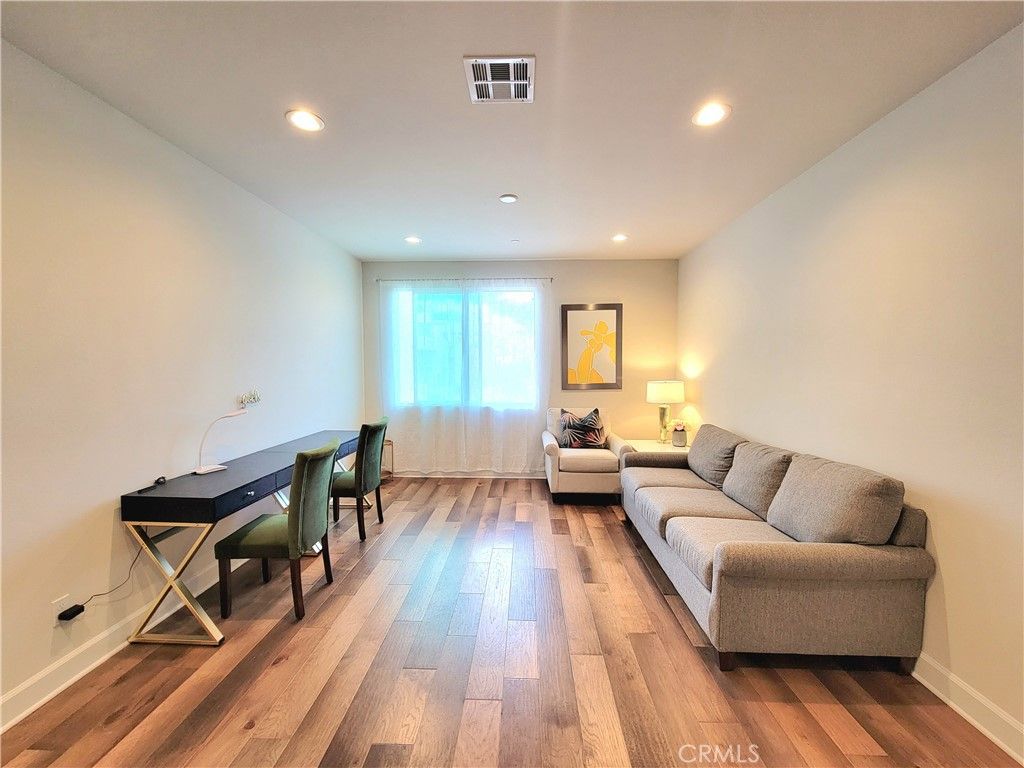 Home Office, Interior, Living room, Recessed Lighting, Wood Texture Flooring