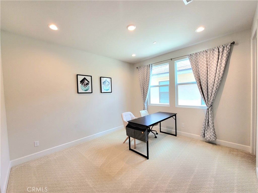 Game Room, Interior, Recessed Lighting