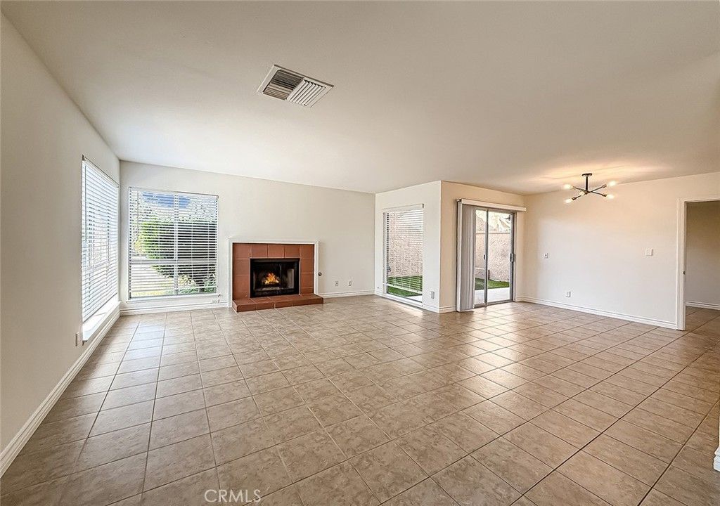 Empty room, Fireplace, Interior