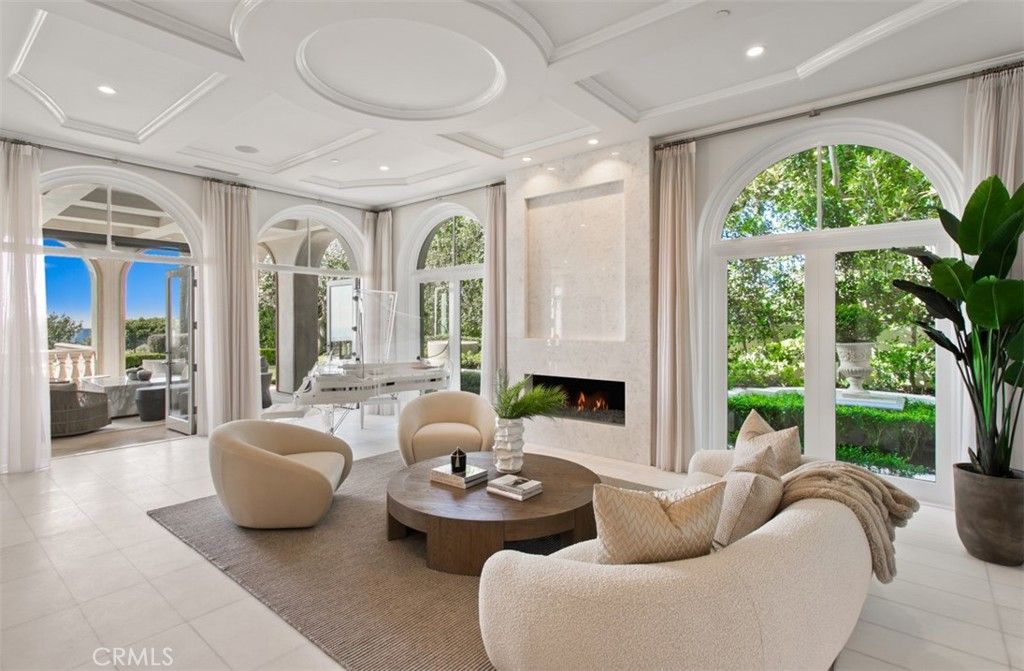 Fireplace, Interior, Living room, Recessed Lighting