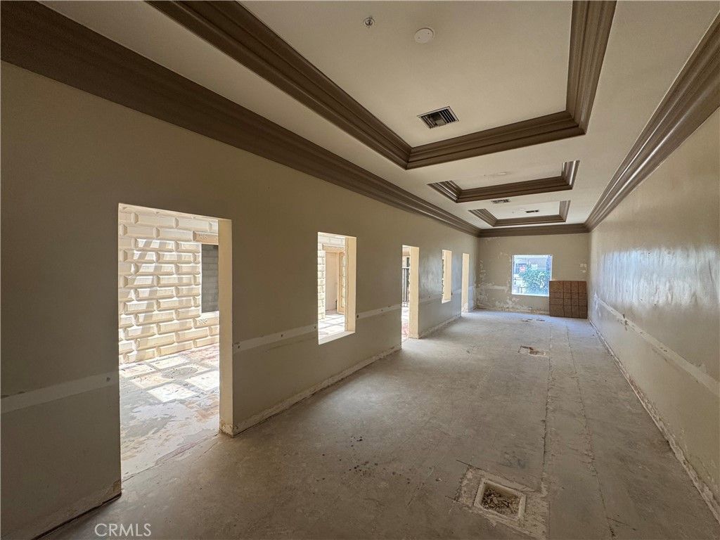 Empty room, Interior, Recessed Lighting
