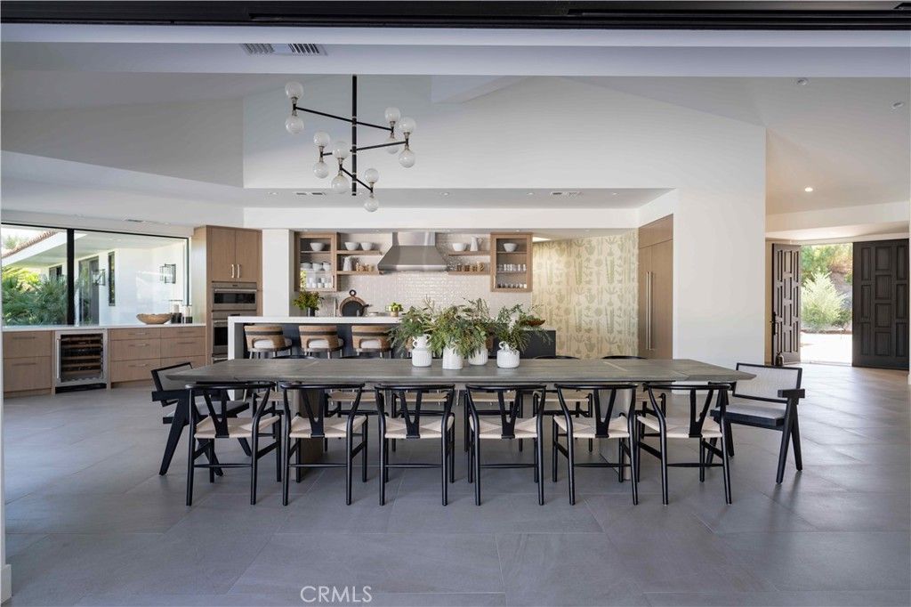Dining room, Interior, Kitchen, Pendant Lights, Recessed Lighting, Stainless Steel Appliances